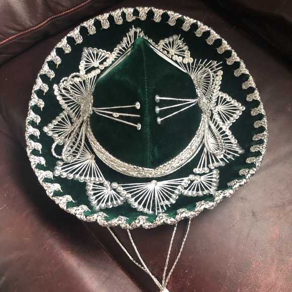 Gorgeous Kids/Youth or Decorative Sombrero - Picture 2 of 7